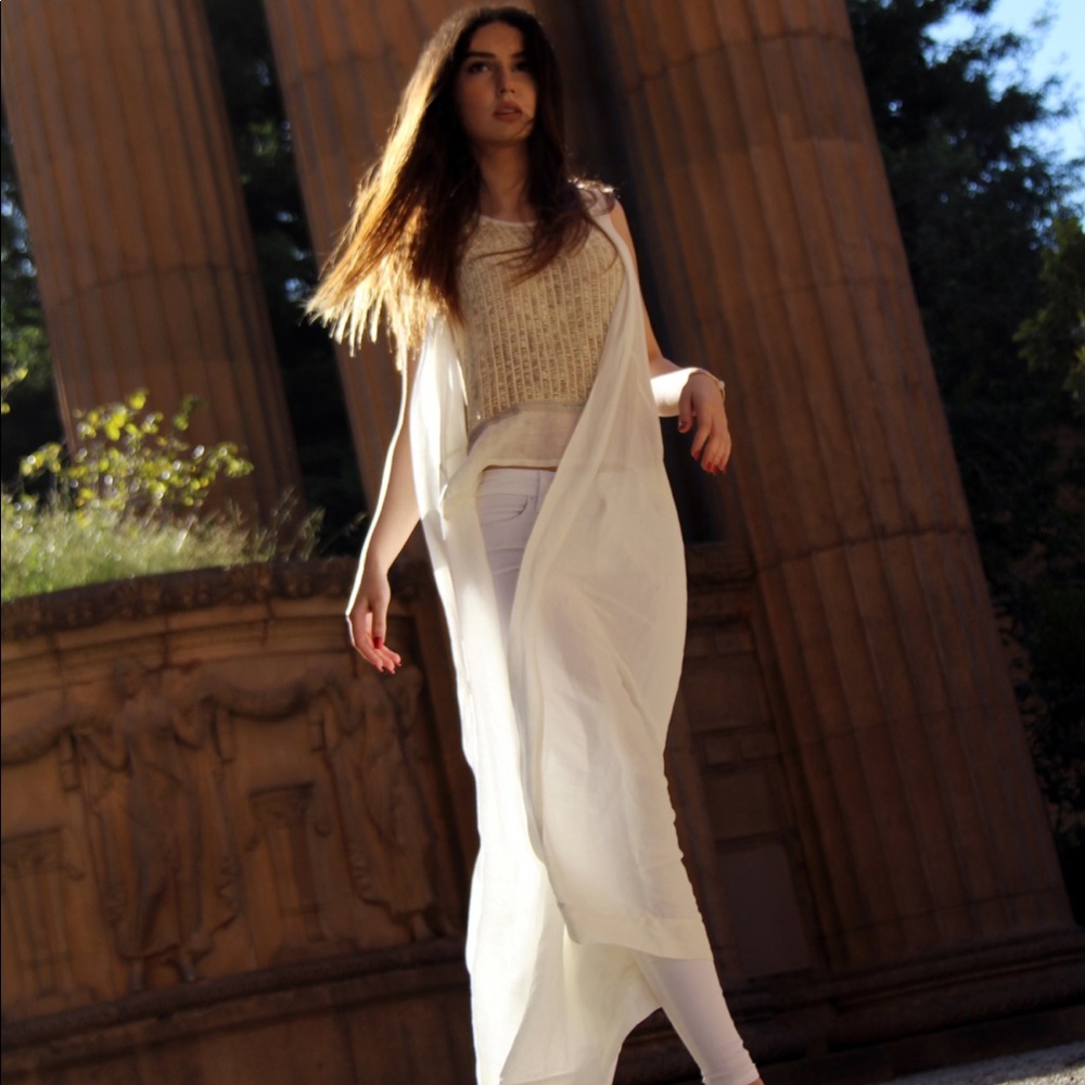 Long linen white vest